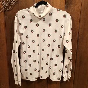 Lord & Taylor Turtle Neck Wreath Long Sleeve